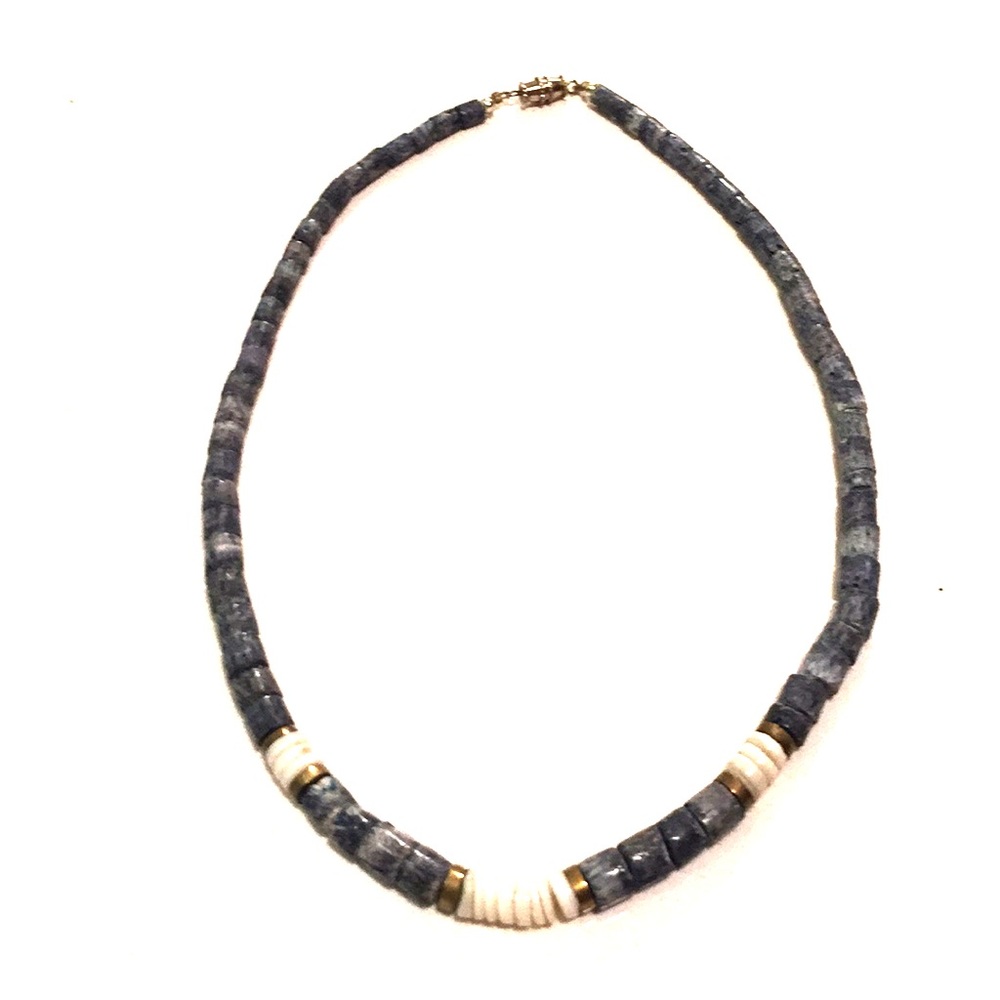 Stone and white shell choker